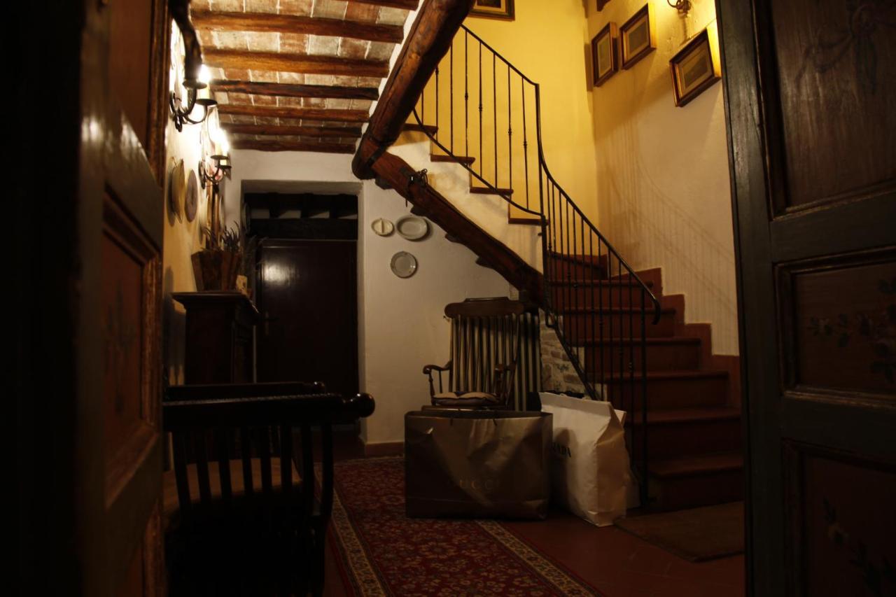 Hostal Sassi Bianchi Sensano Exterior foto