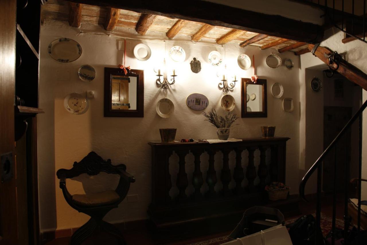 Hostal Sassi Bianchi Sensano Exterior foto