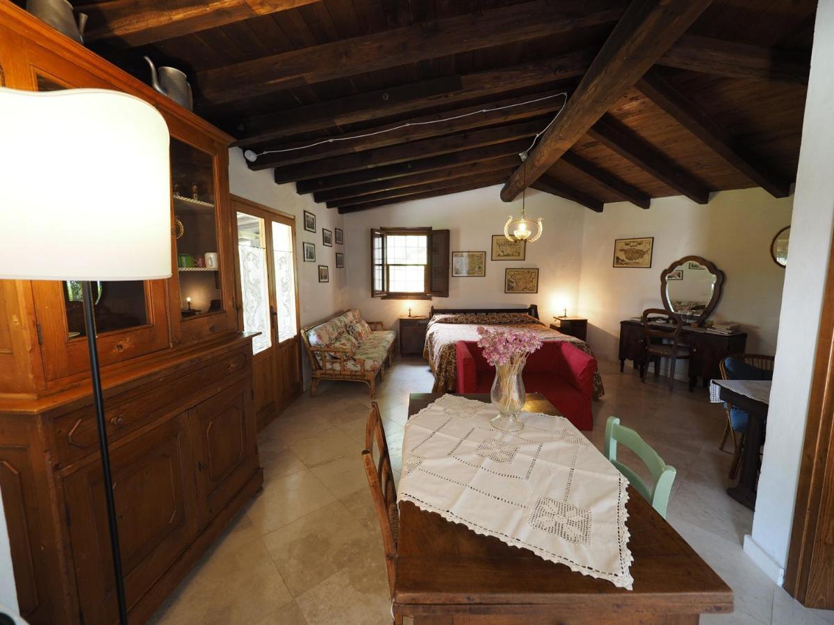 Hostal Sassi Bianchi Sensano Exterior foto
