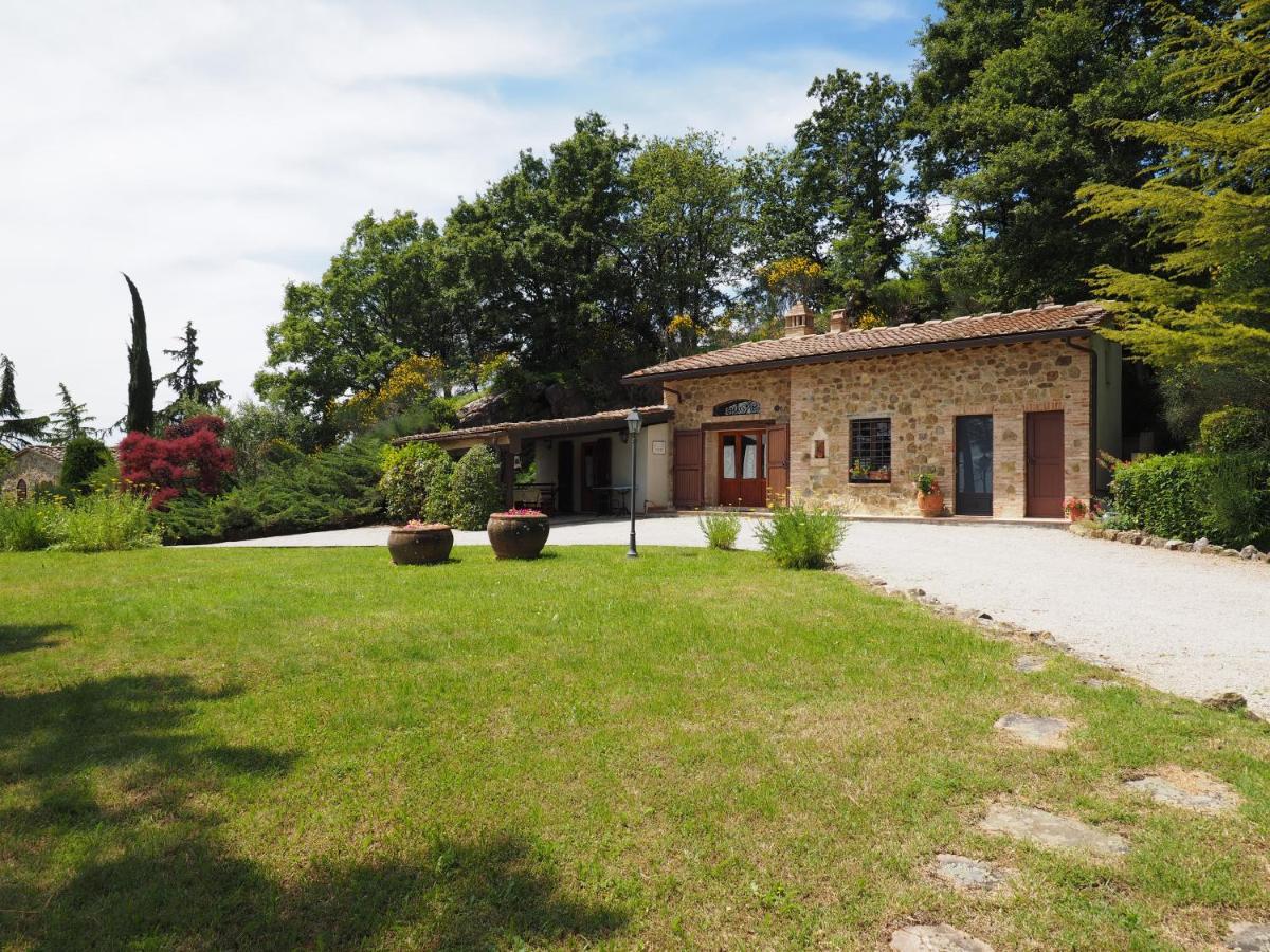 Hostal Sassi Bianchi Sensano Exterior foto