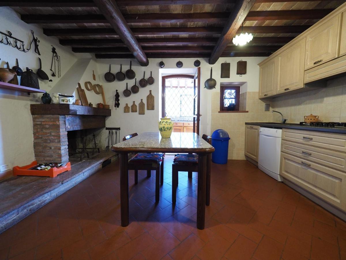 Hostal Sassi Bianchi Sensano Exterior foto