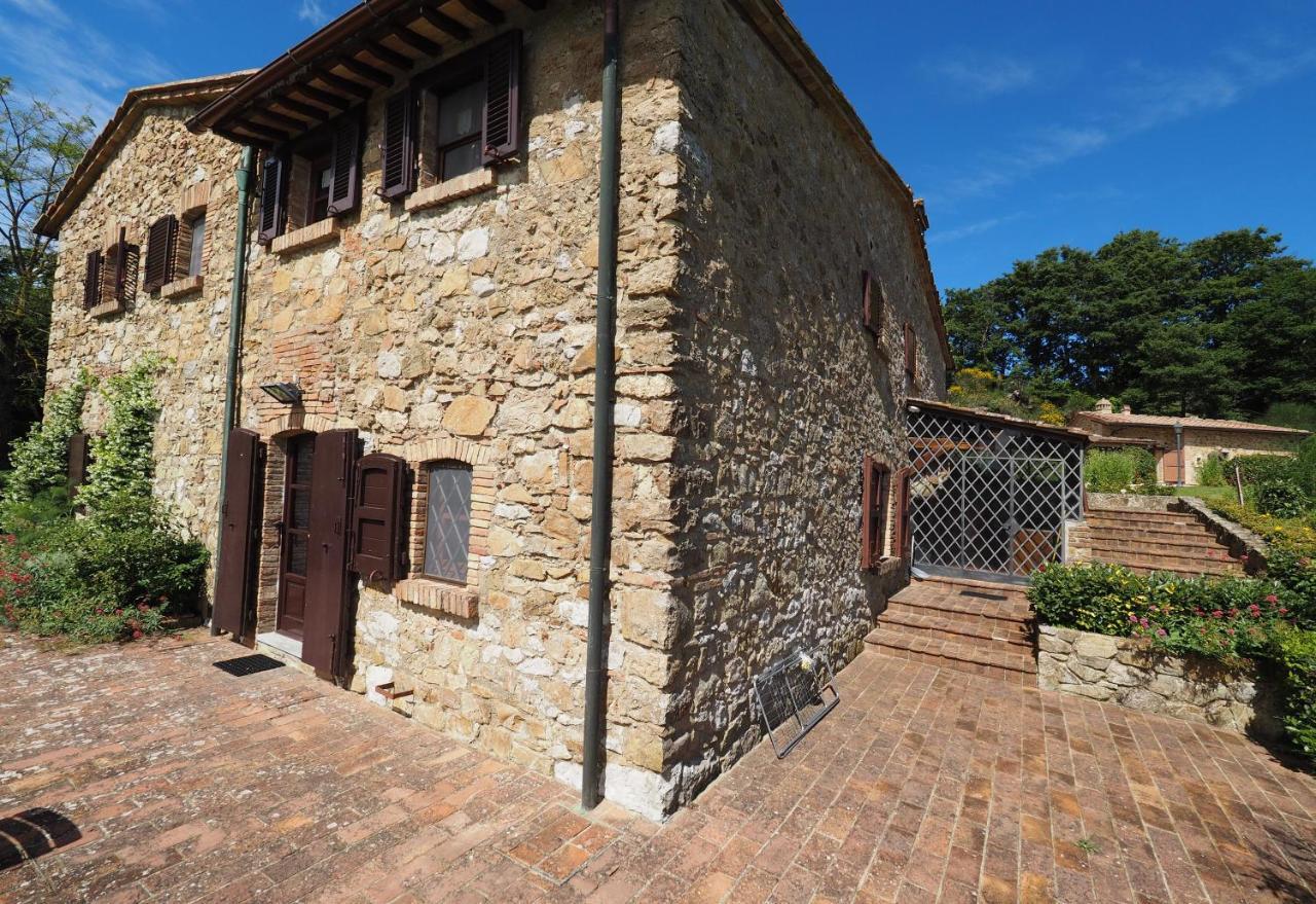 Hostal Sassi Bianchi Sensano Exterior foto