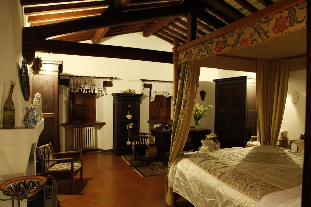 Hostal Sassi Bianchi Sensano Exterior foto